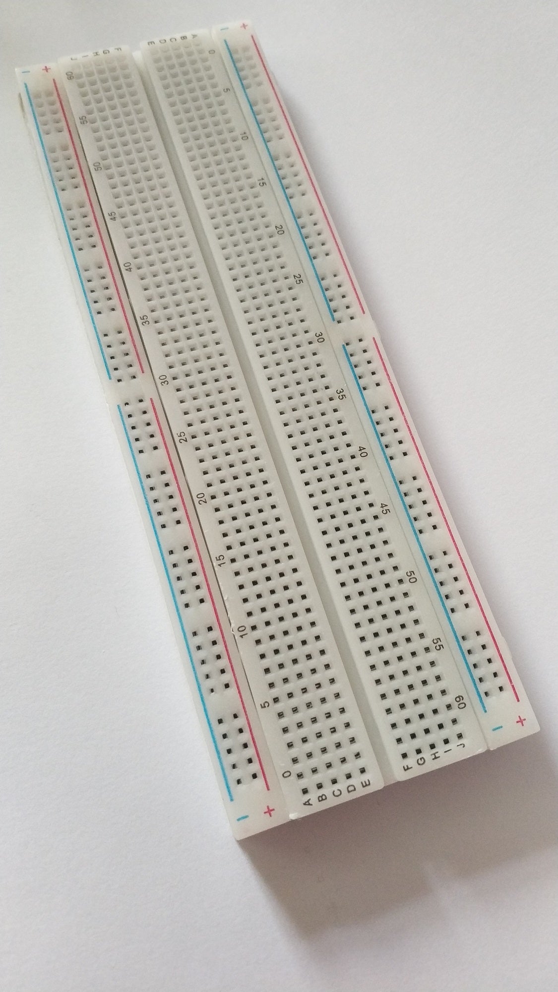 Solderless Breadboard : MB-102 / MB102 : 830 pin holes for your prototyping!