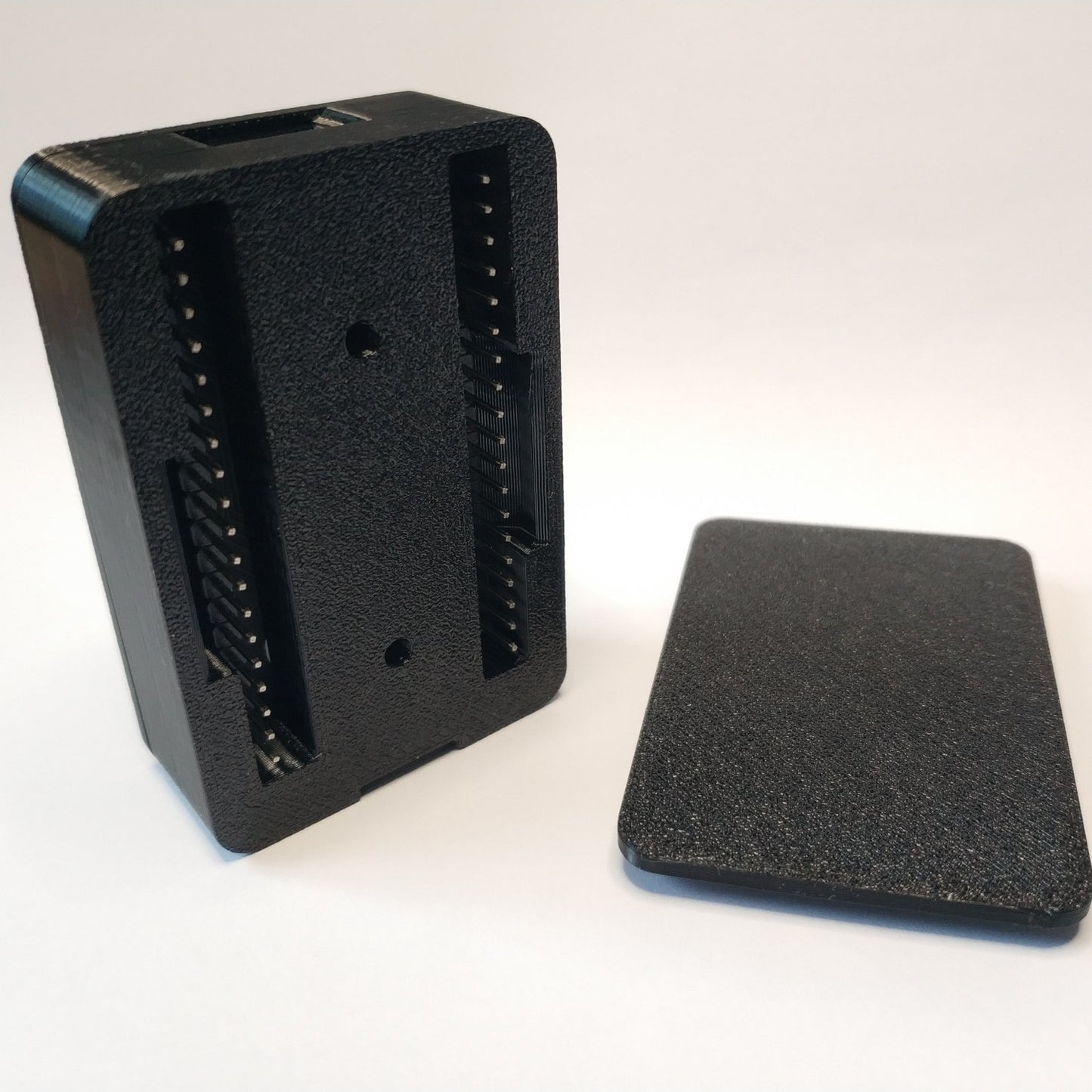 Case for ESP32 (2 pack) : adaptable with pins accessible (fits ESP32-WROOM-32D)